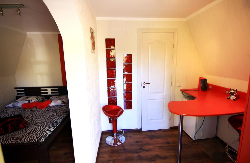 Pie Maijas Guest House Saulkrasti Phòng bức ảnh