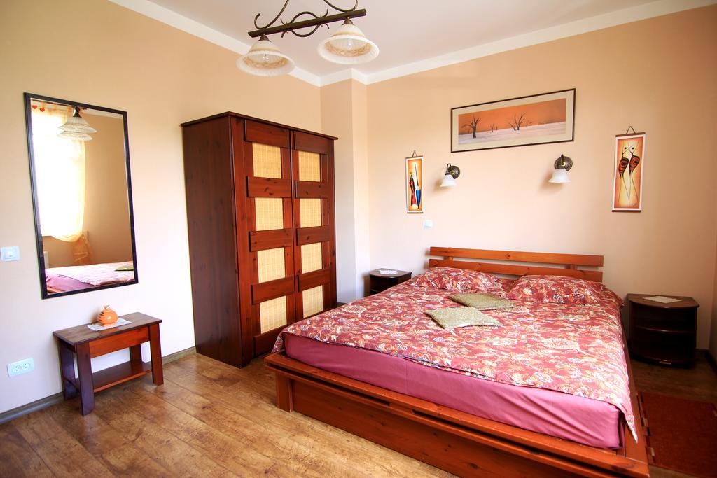 Pie Maijas Guest House Saulkrasti Phòng bức ảnh