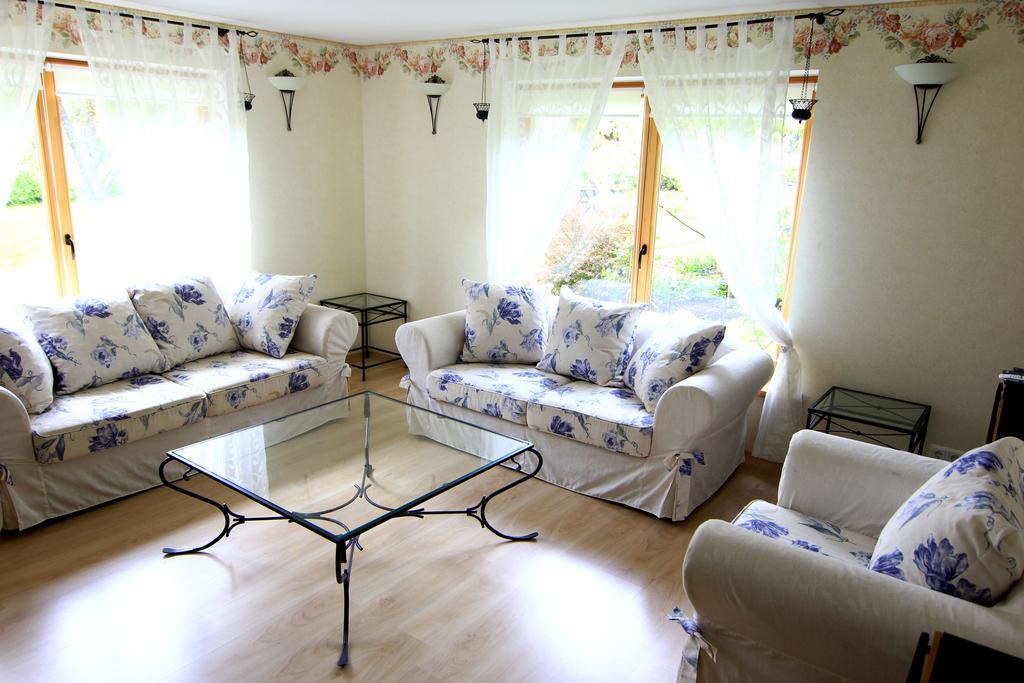 Pie Maijas Guest House Saulkrasti Phòng bức ảnh